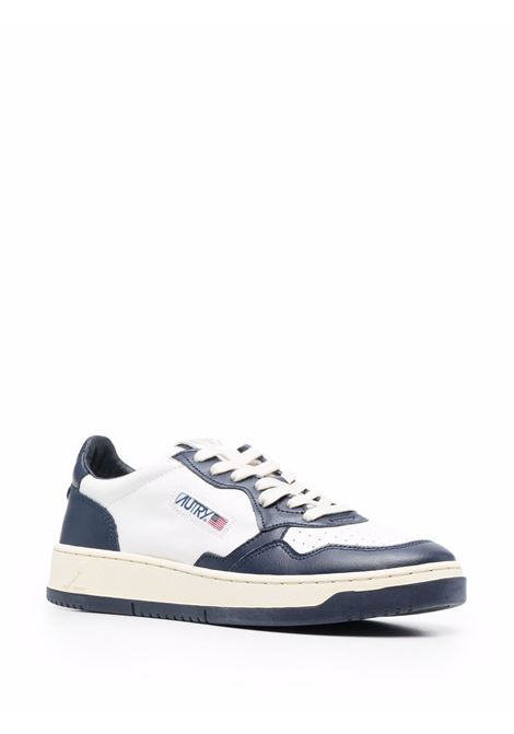 Sneakers basse Action in pelle di vitello bianca e blu con  logo Autry AUTRY | AULM-WB04WHT/BLUE
