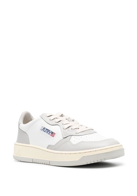 Sneakers bicolore Medalist in pelle di vitello bianca e grigio chiaro AUTRY | AULM-WB10WHT/VAPOR