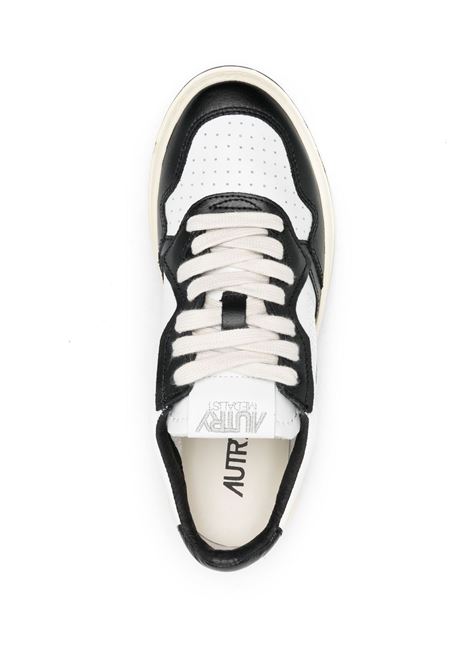 Sneakers Action in pelle di vitello bianca e nera AUTRY | AULW-WB01WHT/BLK